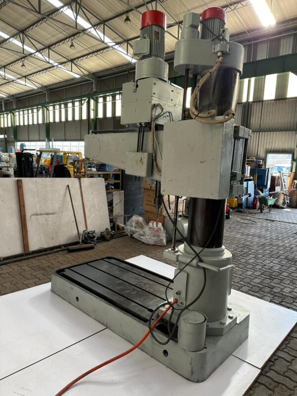 Radial arm drilling machine - RoosWoodMac