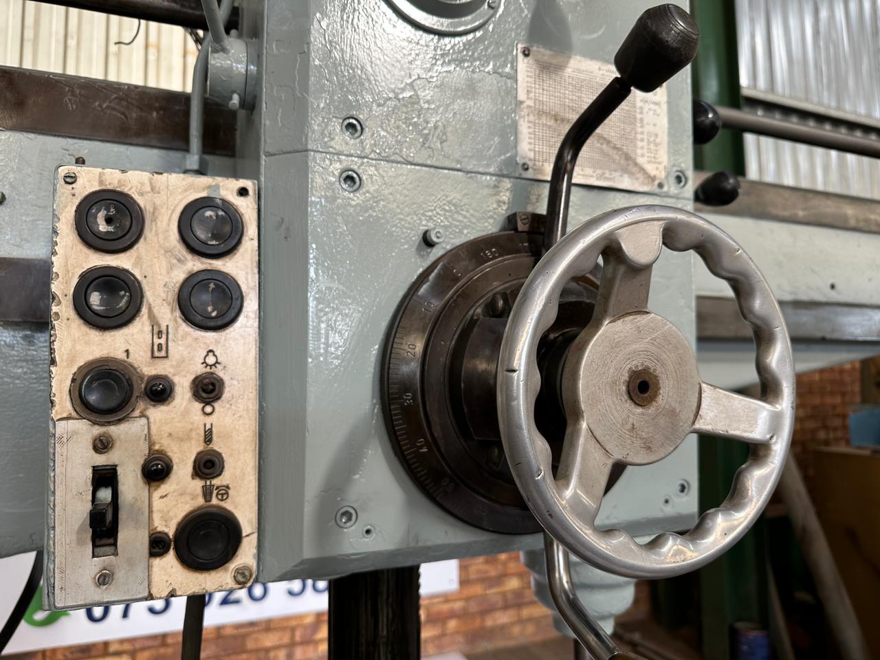 Radial arm drilling machine - RoosWoodMac