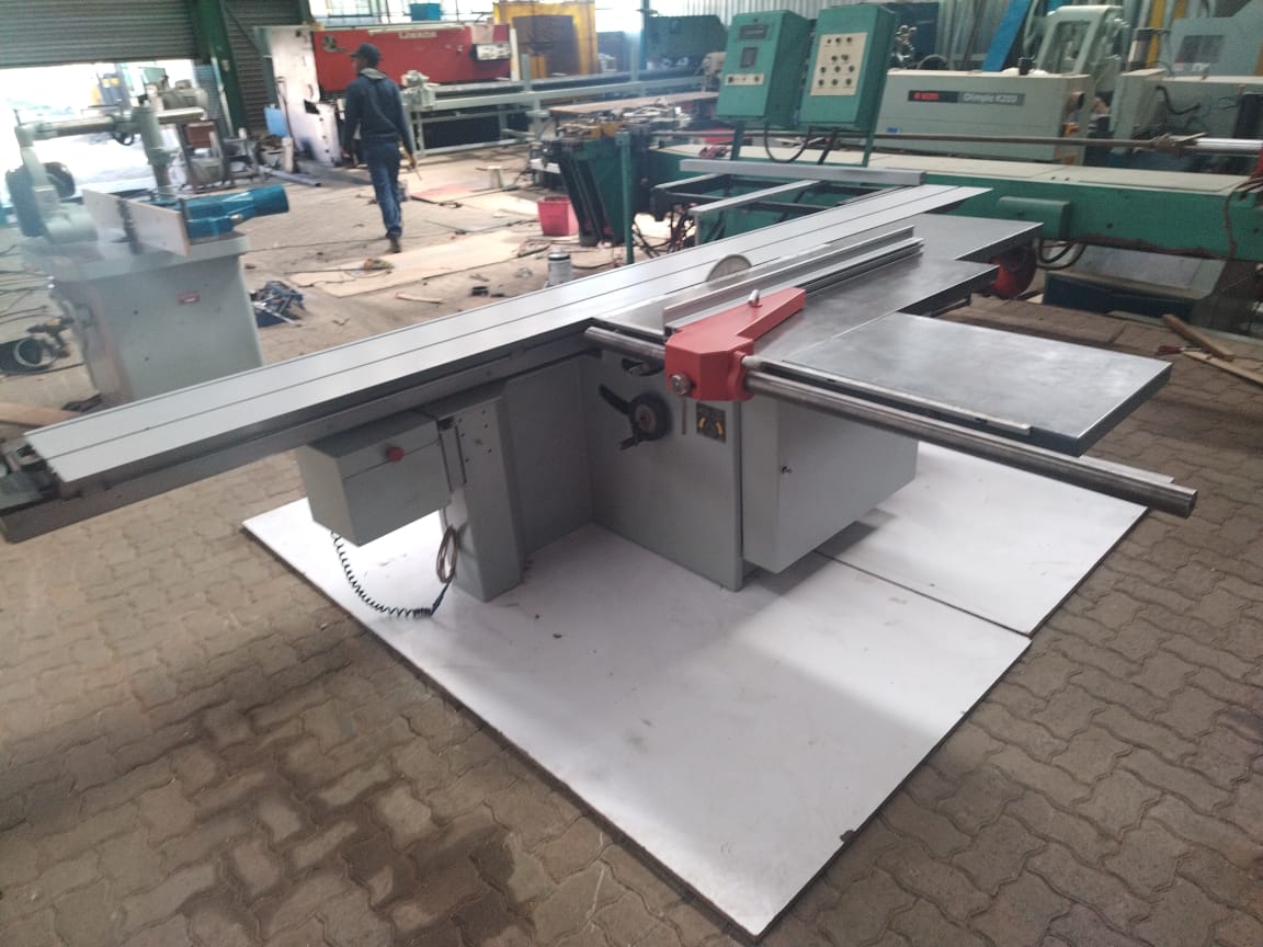 3.8m panel saw - RoosWoodMac