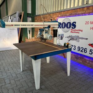 Radial arm saw machine