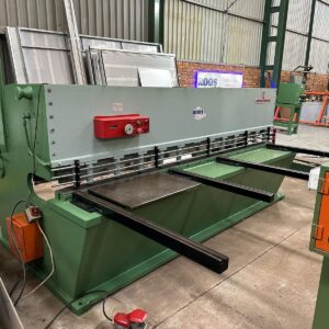 3m metal hydraulic guiliotine machine