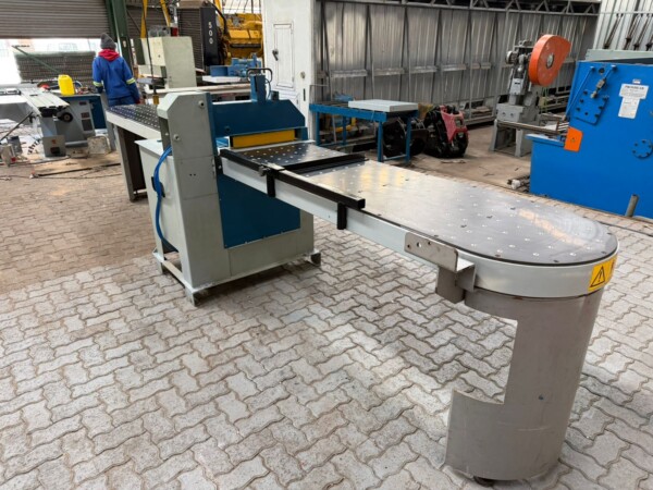 Heavy duty undertable cross cutt saw - Image 5